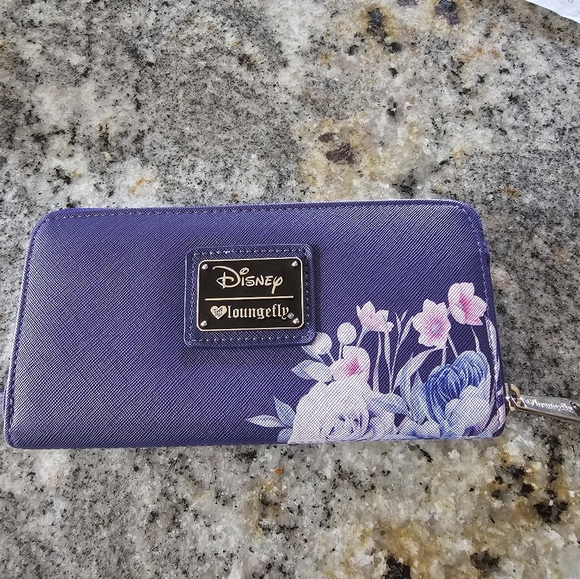 Ursula Loungefly Wallet - Picture 2 of 3